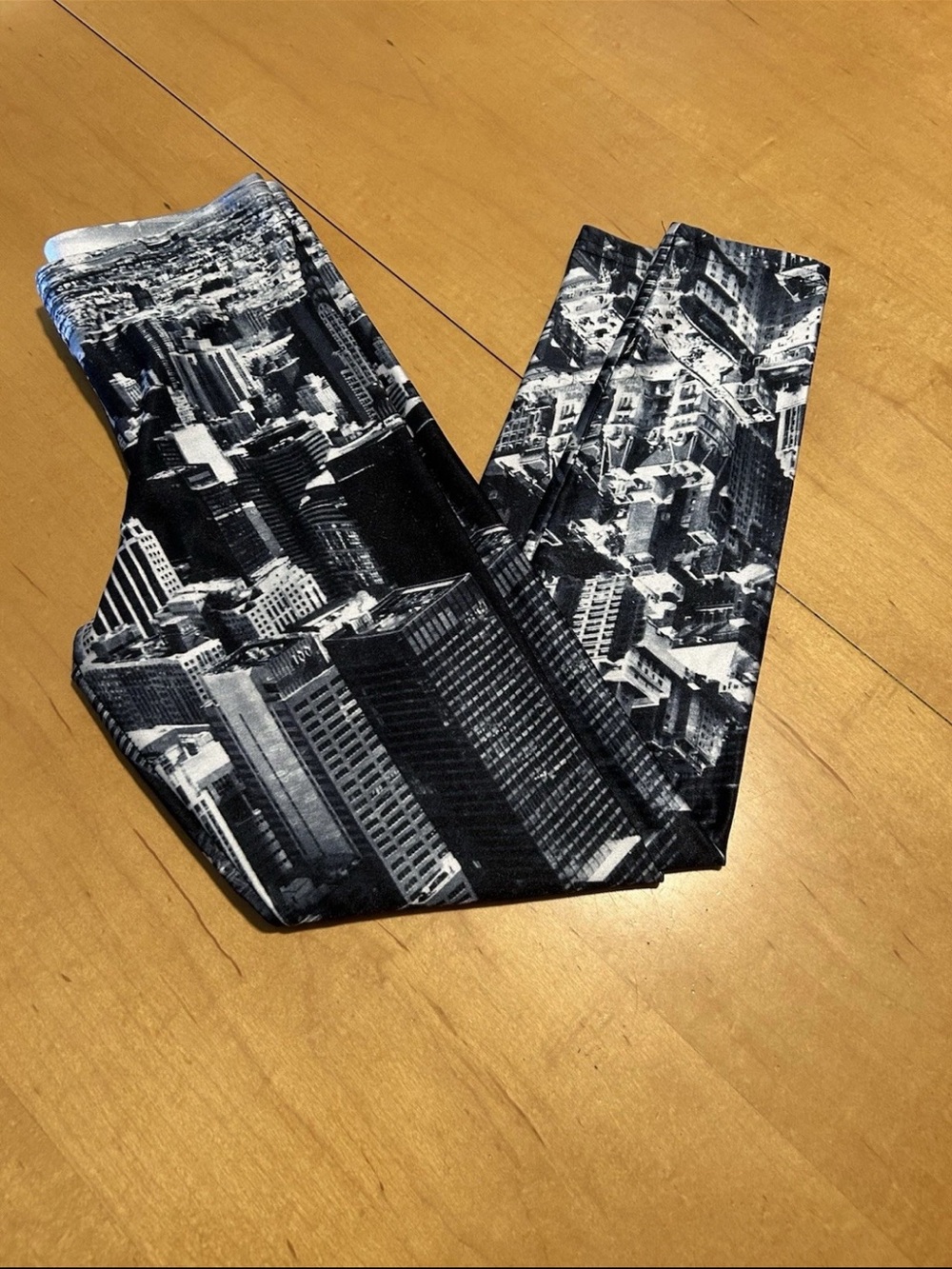 Zara Terez Black & White Cityscape Kids Leggings